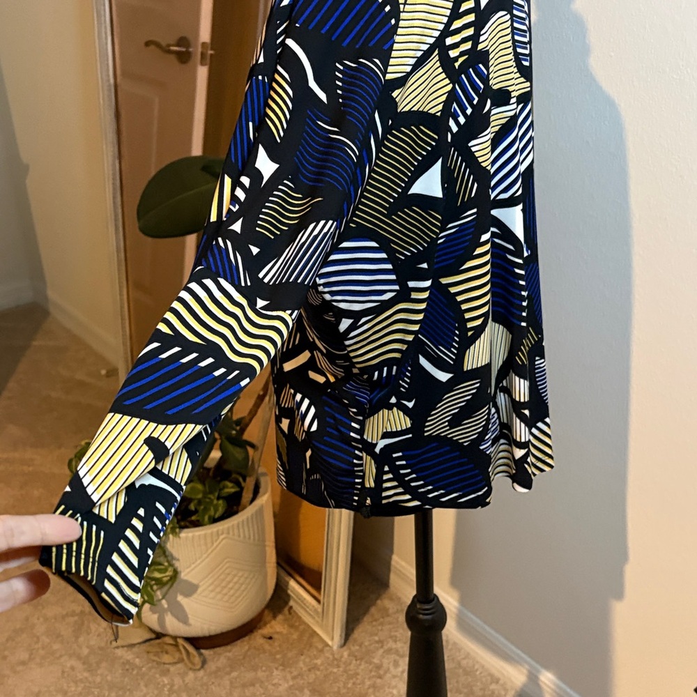 Alfani Colorful Geometric Dolman sleeve Top - Picture 6 of 8